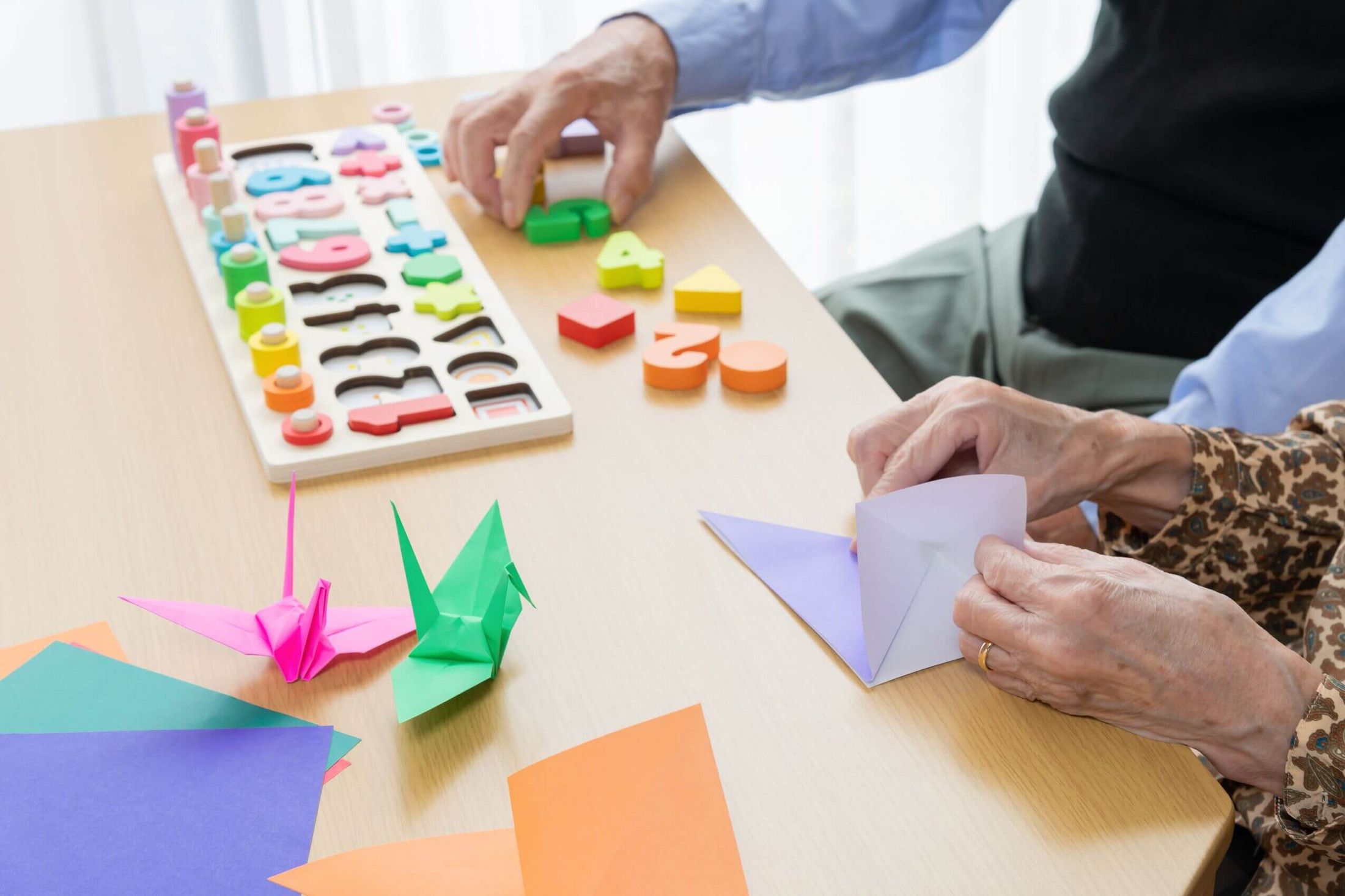 Senioren bei der Ergotherapie